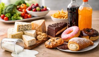 découvrez les aliments à éviter en cas de présence de caséum pour maintenir une hygiène bucco-dentaire optimale et adopter un régime équilibré adapté.
